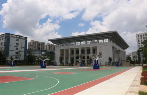 曲靖职业技术学院管理严吗?