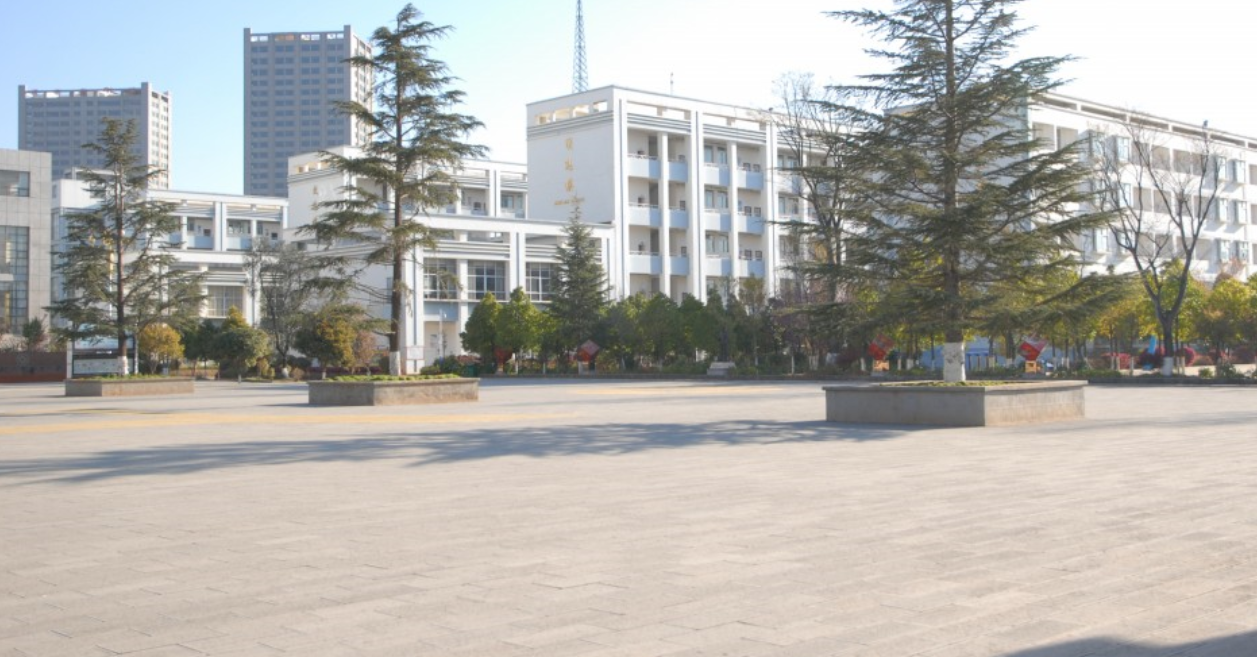 曲靖财经学校2024年招生计划是多少?