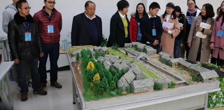 曲靖麒麟职教集团管理严吗?