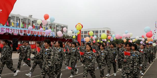 罗平县职业技术学校在曲靖属于热门院校吗?