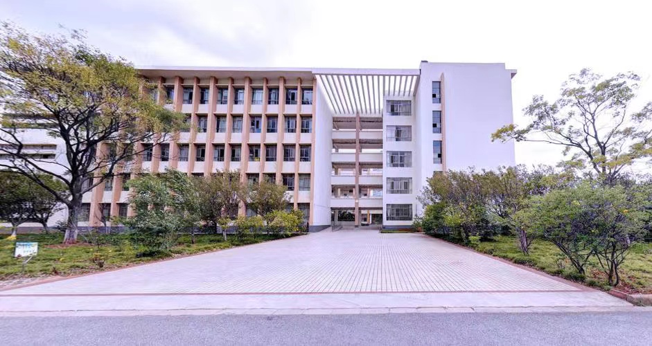 云南省曲靖应用技术学校报读指南