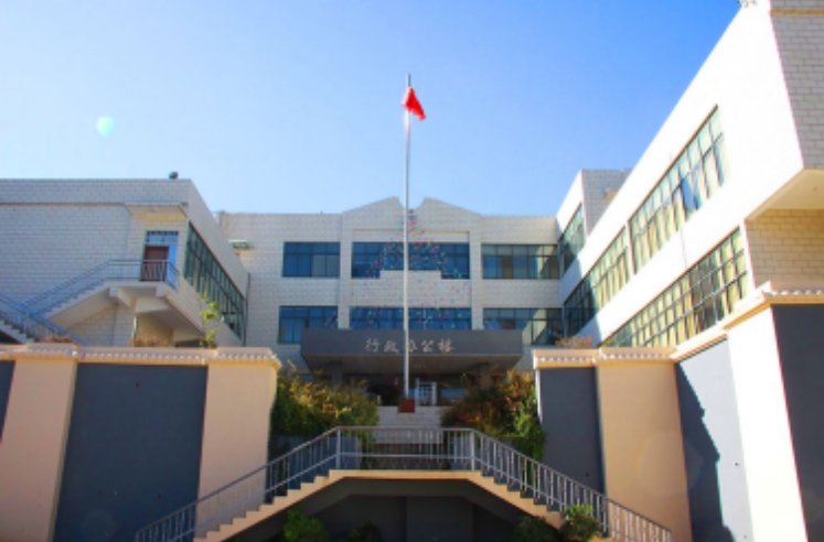 云南冶金高级技工学校住宿条件|几人间|校园环境|照片图片