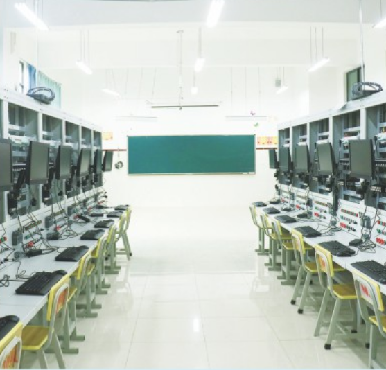 云南省电子信息高级技工学校环境怎么样？