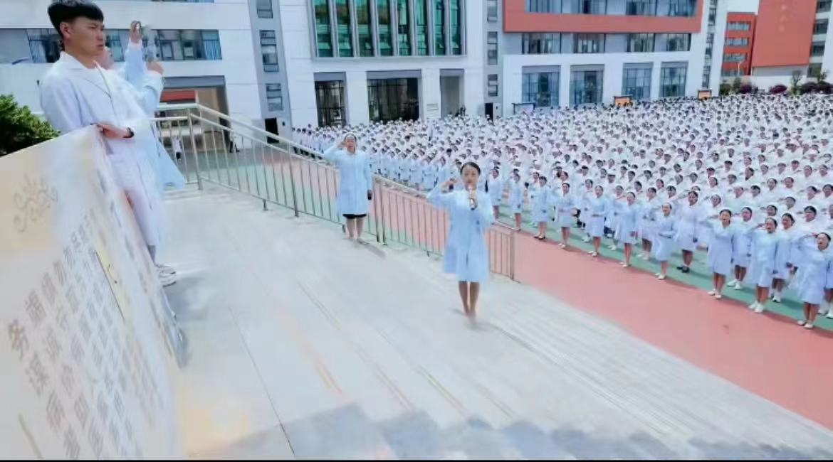 2024年昆明适合女生的中专学校有哪些？