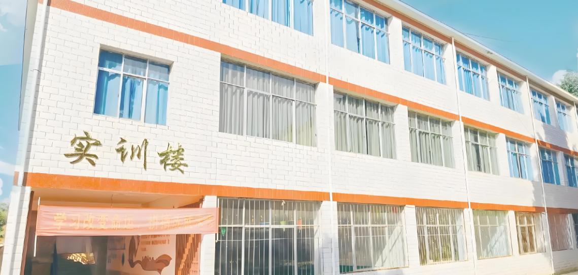 昆明辅仁技工学校：公办还是民办？