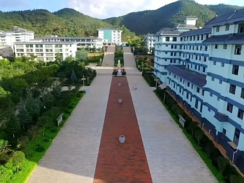 多少分能上昆卫？昆明卫生职业学院录取分数线与历年趋势全面解读