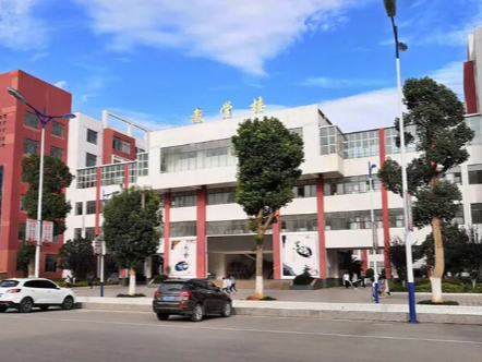 就业率铸口碑、强保障赢信赖&mdash;&mdash;曲靖麒麟职教集团就业率深度解析