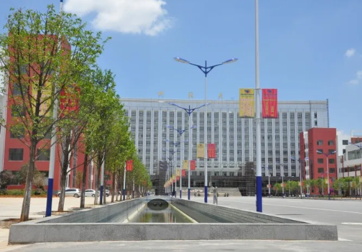 曲靖工商职业技术学校热门专业全解：聚焦市场需求，技能成就未来