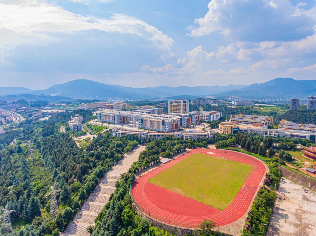精良师资育人：云南技师学院2026师资力量解析