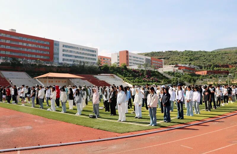 从严治校规范育人：云南新兴职业学院2026学校管理详解