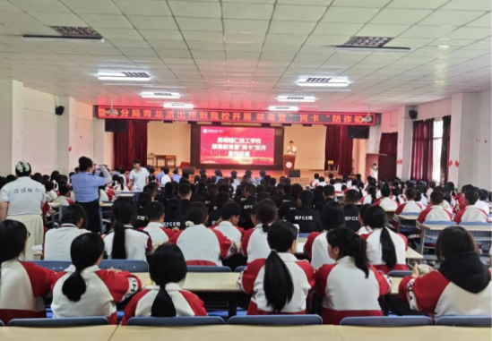 昆明辅仁职教高考学校2026住宿与食堂环境一览