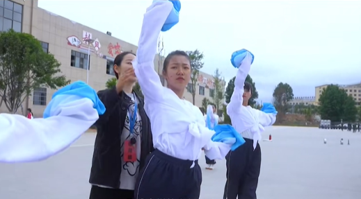 1780294871646917.png 校园活动1.png