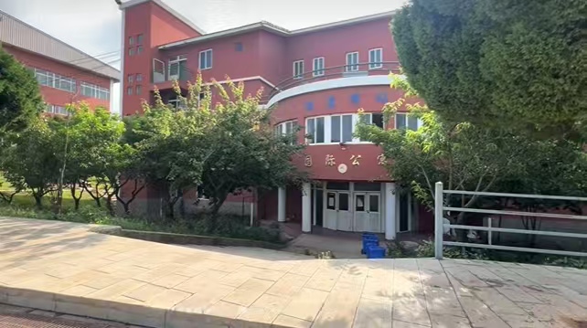 1781752853552918.jpg 7宿舍.jpg